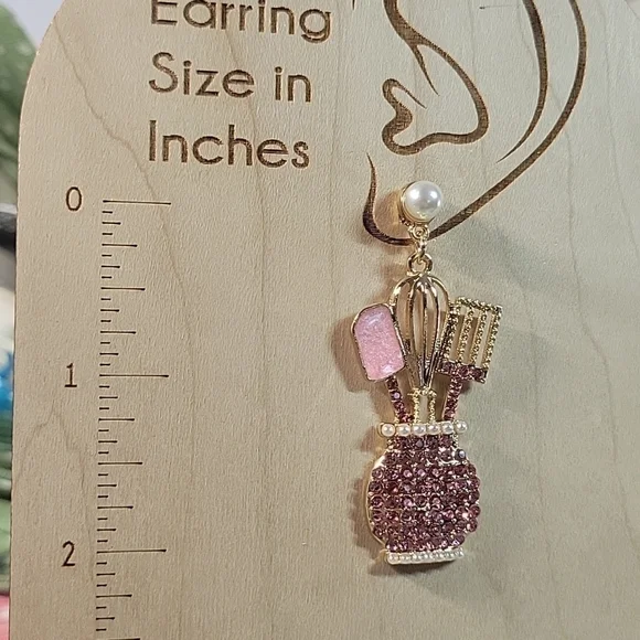 Glam Baker Crystal Shimmer Drop Earrings - Picture 4 of 8